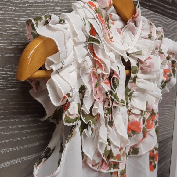 Live 4 Truth ruffles summer floral top - Picture 4 of 8